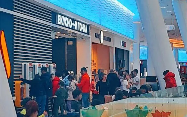 В ТРЦ «Ривьера» открылся ресторан «Вкусно и точка»