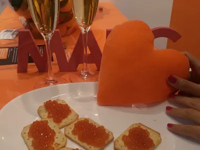 MAPIC 2014 открыт. На стенде R.7.E.20 посетителей ждут новые проекты и технологии, а также икра шампанское и фото в подарок. — иллюстрация 2.4